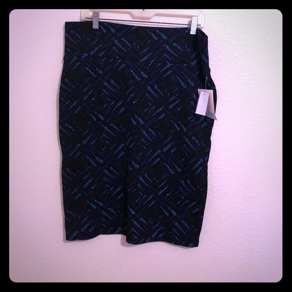 LuLaRoe Dresses & Skirts - LuLaRoe Cassie skirt